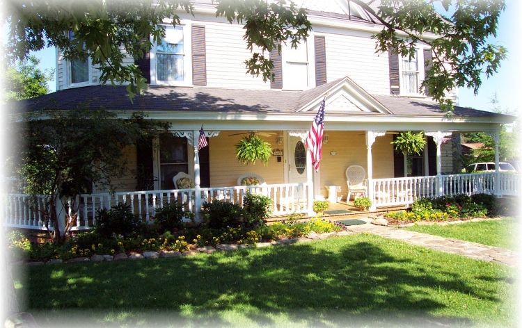 Image for SOLD~“Duck Smith House” Bed & Breakfast 1914 Farmhouse
