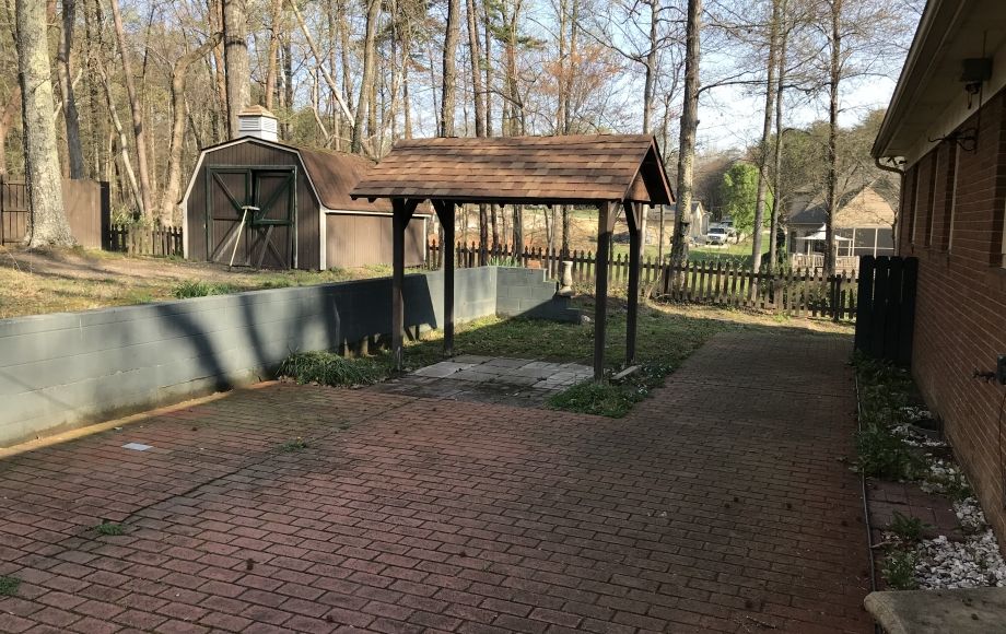 Image for SOLD~BRICK RANCH, 3/BR, 2/BA, 1 AC. GARAGE-STORAGE BUILDINGS (NEW PAINT/CARPET) JAMESTOWN