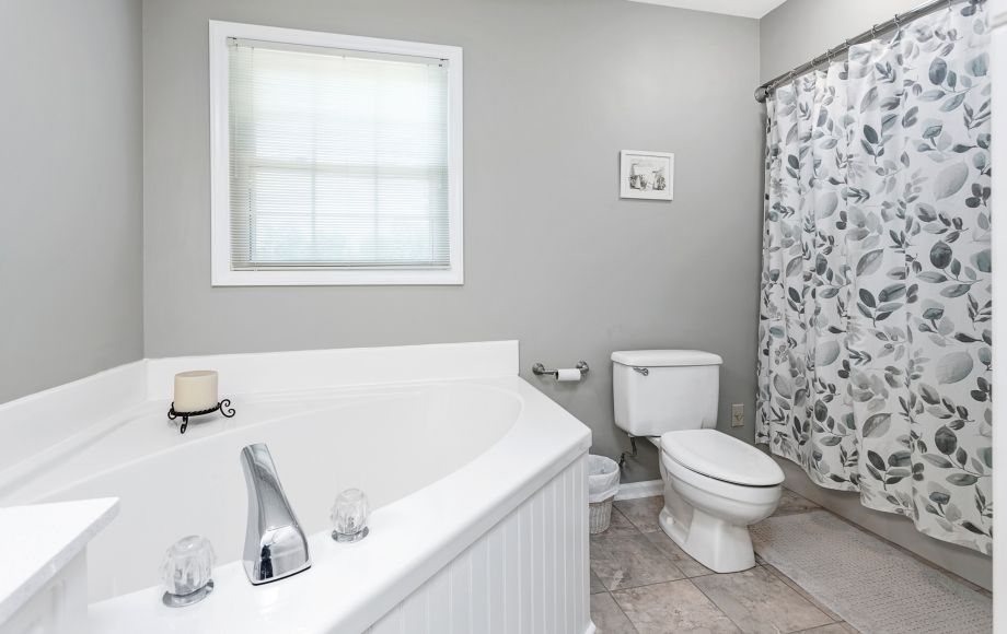 Image for SOLD~CAPE COD HOME 1.5 STORY W/FINISHED BASEMENT, POOL, GARAGE/SHOP 1.9 ACRES