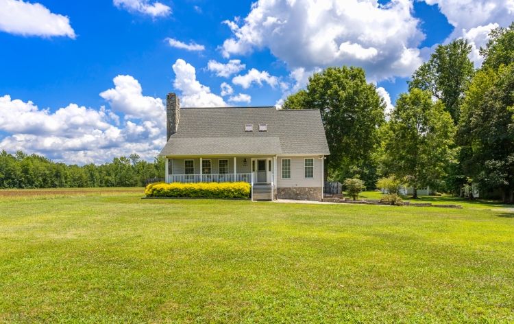 Image for SOLD~CAPE COD HOME 1.5 STORY W/FINISHED BASEMENT, POOL, GARAGE/SHOP 1.9 ACRES