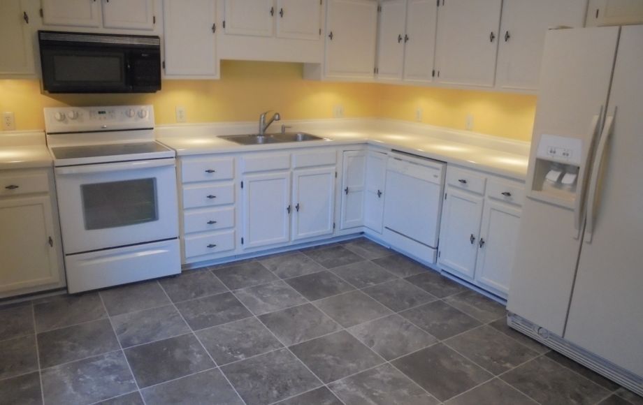 Image for SOLD~2/BEDROOM, 2/BATH TOWNHOME~END UNIT (GREENSBORO)