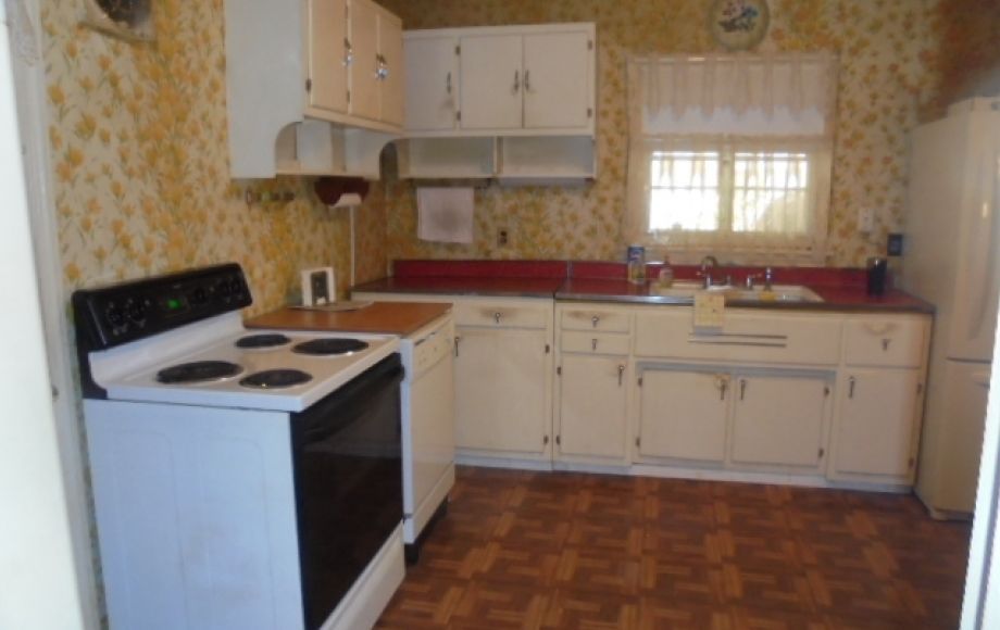 Image for SOLD~REAL ESTATE AUCTION~2/Bedrooms, 1/Bath on 1-Acre (Greensboro)