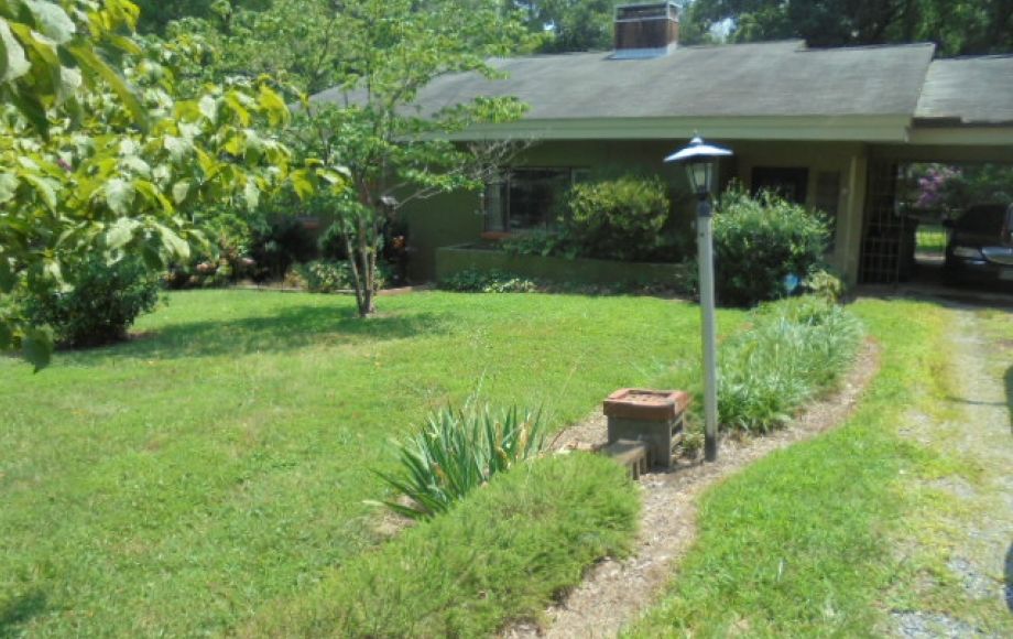 Image for SOLD~REAL ESTATE AUCTION~2/Bedrooms, 1/Bath on 1-Acre (Greensboro)