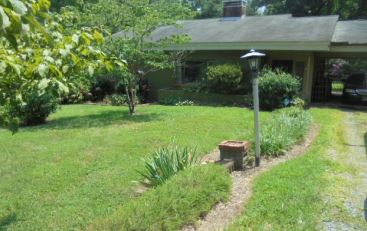 Image for SOLD~REAL ESTATE AUCTION~2/Bedrooms, 1/Bath on 1-Acre (Greensboro)