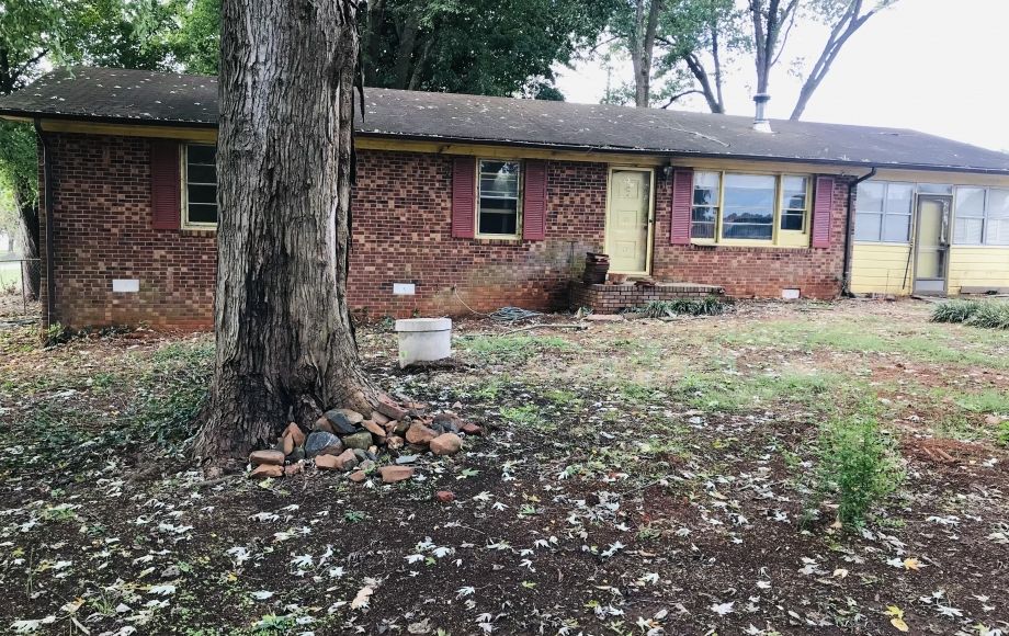 Image for SOLD~BRICK RANCH 3/BR, 2/BA w/ADDITIONAL LOT & WATER VIEW~RANDLEMAN