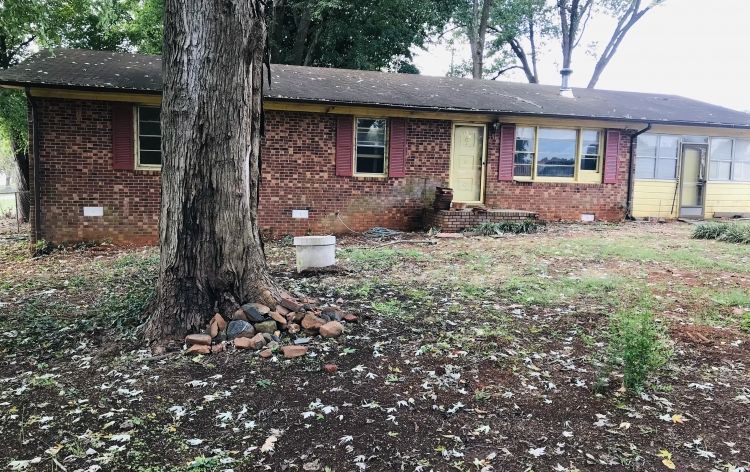 Image for SOLD~BRICK RANCH 3/BR, 2/BA w/ADDITIONAL LOT & WATER VIEW~RANDLEMAN