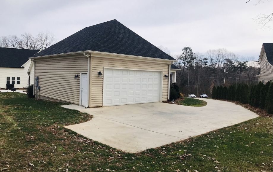 Image for SOLD~TRANSITIONAL CUSTOM BUILT HOME 3/BEDROOMS, 2/BATHS~RANDLEMAN