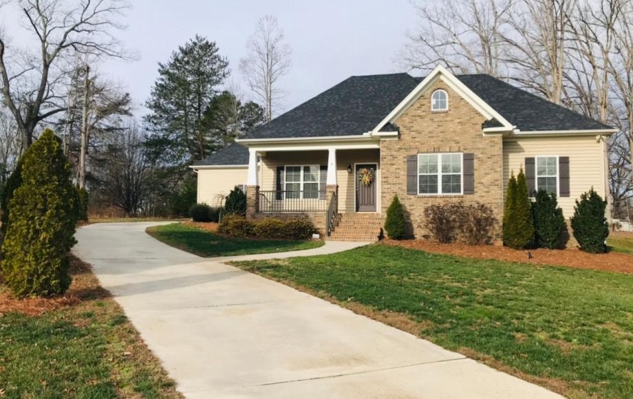 Image for SOLD~TRANSITIONAL CUSTOM BUILT HOME 3/BEDROOMS, 2/BATHS~RANDLEMAN