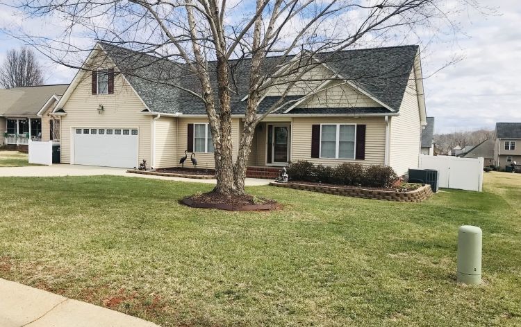 Image for SOLD~3/BEDROOMS, 2/BATHS ~CARSON FARMS EAST~BURLINGTON