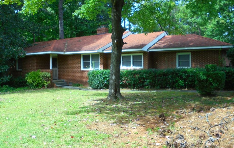 Image for SOLD~REAL ESTATE AUCTION~BRICK RANCH, 3/BR, 2/BA IN QUAKER ACRES