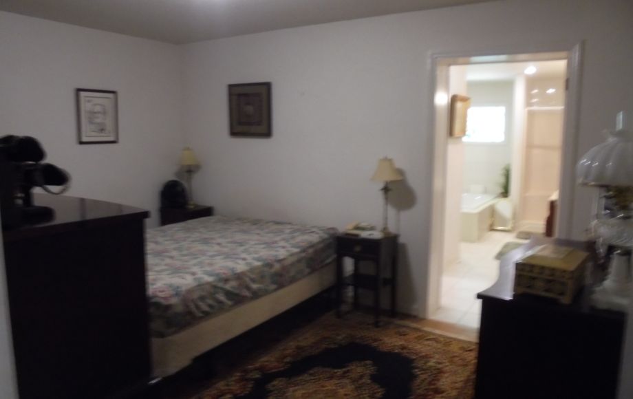 Image for SOLD~REAL ESTATE AUCTION~BRICK RANCH, 3/BR, 2/BA IN QUAKER ACRES