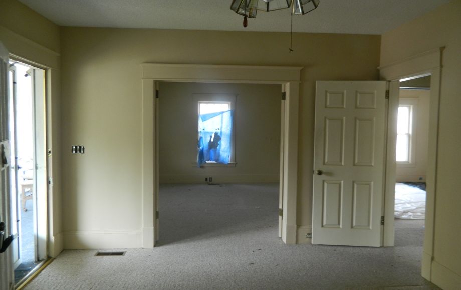 Image for SOLD~4/BEDROOMS, 2/BATHS W/GARAGE IN EMERYWOOD ON CORNER LOT