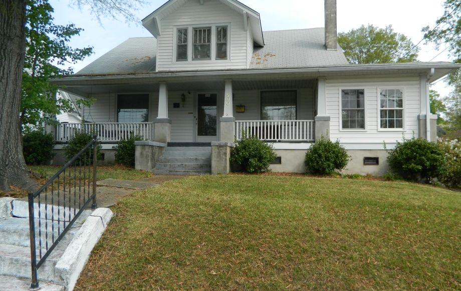 Image for SOLD~4/BEDROOMS, 2/BATHS W/GARAGE IN EMERYWOOD ON CORNER LOT