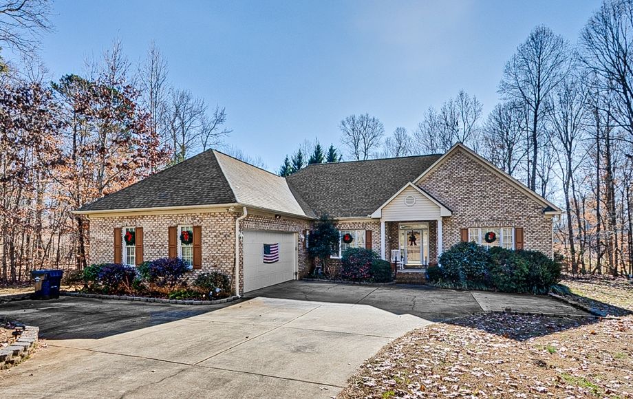 Image for SOLD~Brick Transitional One Level Home 3/Bedrooms, 2.5/Baths,1.43AC in Cedar Run~Randleman