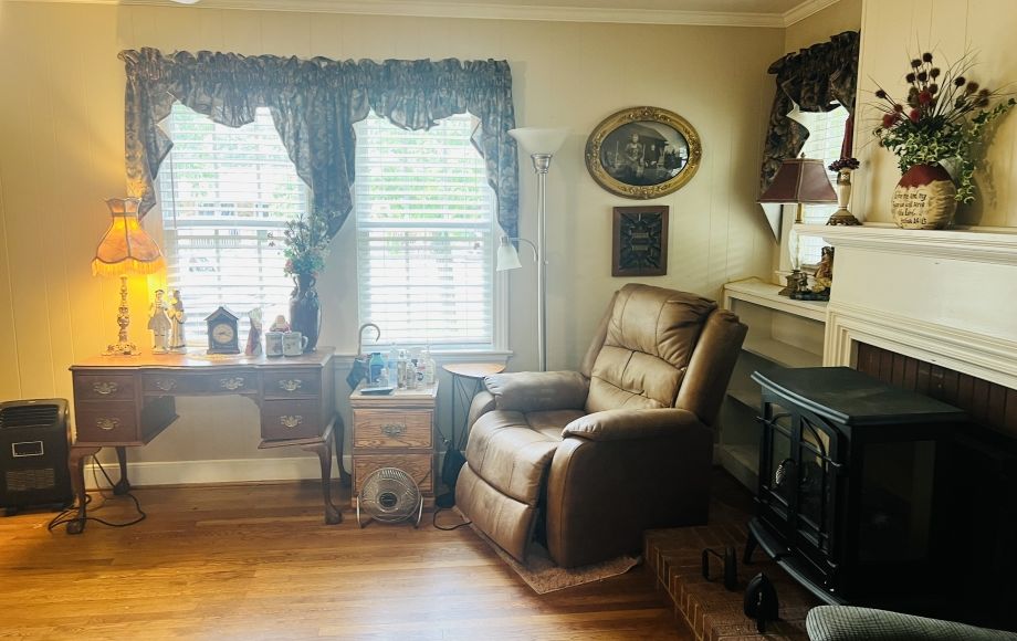Image for SOLD~2/BEDROOMS, 2/BATHS W/POOL IN BURLINGTON