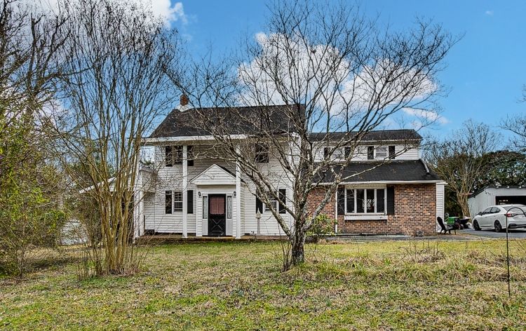 Image for SOLD~7.01 ACRES w/ 3-BR, 2.5-BATHS w/LOFT, BARN & MANY BUILDINGS~TRINITY (RANDOLPH CO.)