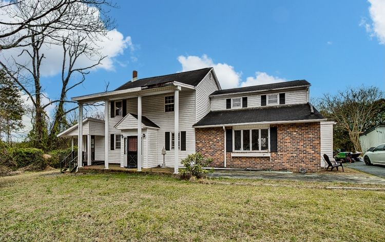 Image for SOLD~7.01 ACRES w/ 3-BR, 2.5-BATHS w/LOFT, BARN & MANY BUILDINGS~TRINITY (RANDOLPH CO.)