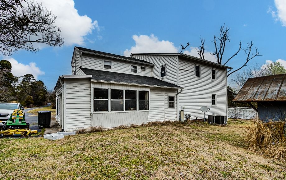 Image for UNDER CONTRACT~7.01 ACRES w/ 3-BR, 2.5-BATHS w/LOFT, BARN & MANY BUILDINGS~TRINITY (RANDOLPH CO.)