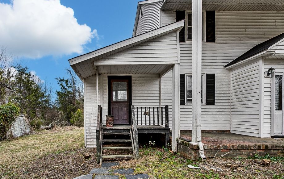 Image for UNDER CONTRACT~7.01 ACRES w/ 3-BR, 2.5-BATHS w/LOFT, BARN & MANY BUILDINGS~TRINITY (RANDOLPH CO.)