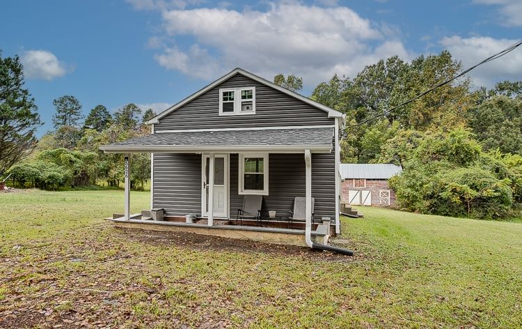 Image for FOR SALE~1/BR, 1/BA VINYL HOME (Completely Remodeled)~ PLEASANT GARDEN