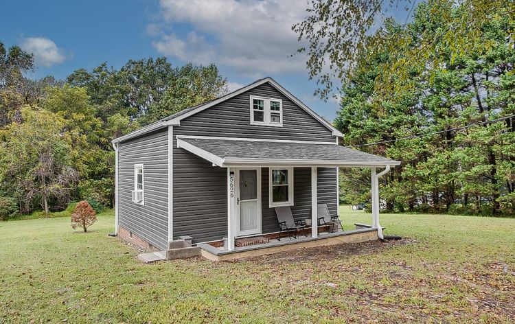 Image for FOR SALE~1/BR, 1/BA VINYL HOME (Completely Remodeled)~ PLEASANT GARDEN