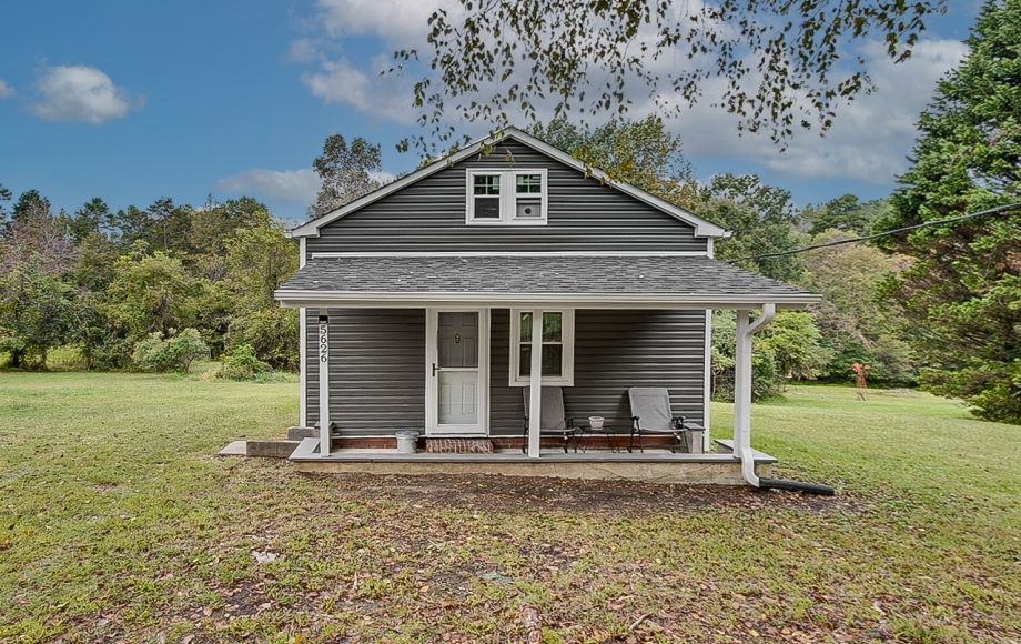 Image for FOR SALE~1/BR, 1/BA VINYL HOME (Completely Remodeled)~ PLEASANT GARDEN