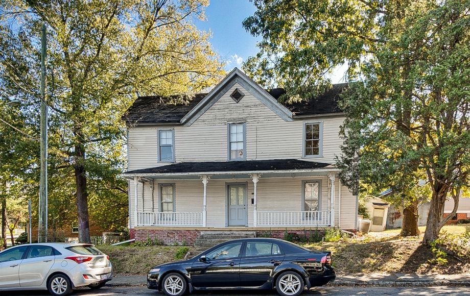 Image for FOR SALE~3/BEDROOMS, 1/BATH in COLLEGE HILL HISTORICAL DISTRICT~GREENSBORO