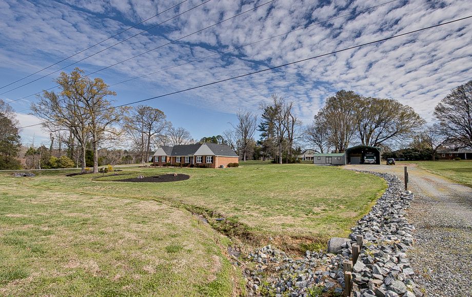 Image for FOR SALE~BRICK RANCH on 1.43 AC in LYNWOOD LAKES~GREENSBORO