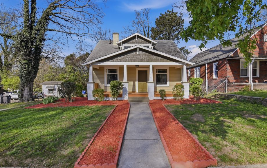 Image for FOR SALE-2/BEDROOMS~1/BATH w/FLEX SPACE & BASEMENT~WINSTON SALEM