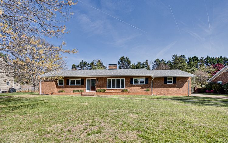 Image for FOR SALE~BRICK RANCH 3/BR, 2/BA in ROBIN RIDGE SUBDIVISION~GREENSBORO