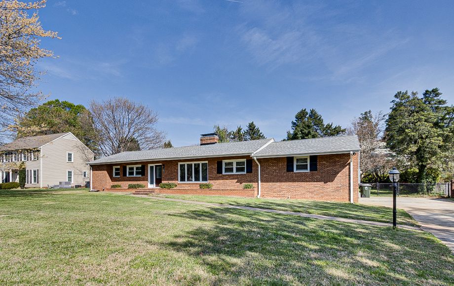 Image for FOR SALE~BRICK RANCH 3/BR, 2/BA in ROBIN RIDGE SUBDIVISION~GREENSBORO