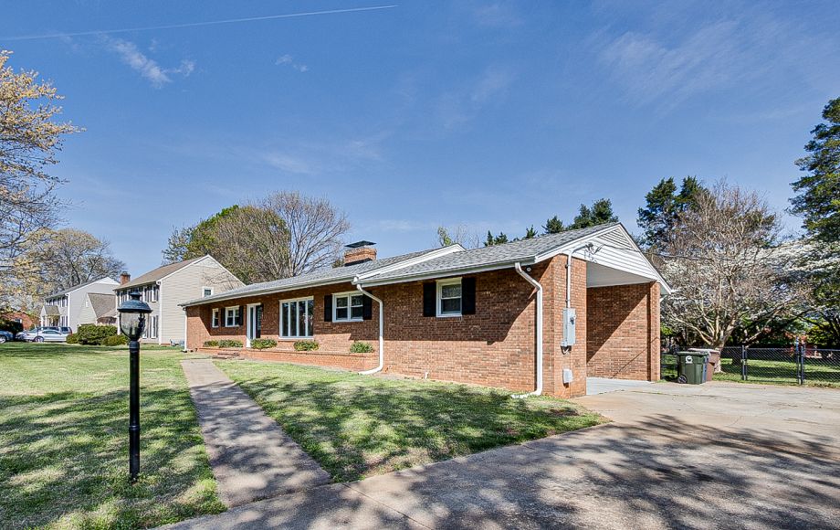 Image for FOR SALE~BRICK RANCH 3/BR, 2/BA in ROBIN RIDGE SUBDIVISION~GREENSBORO