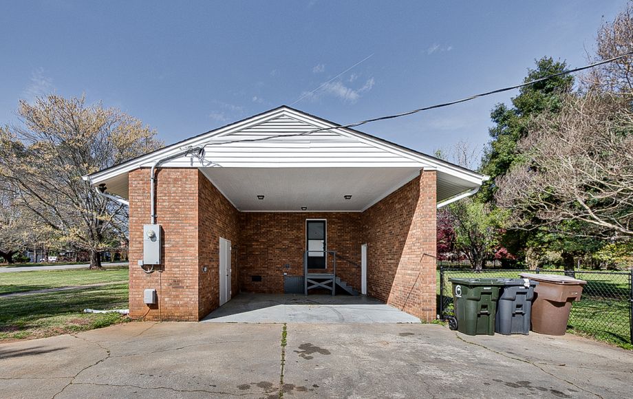 Image for FOR SALE~BRICK RANCH 3/BR, 2/BA in ROBIN RIDGE SUBDIVISION~GREENSBORO