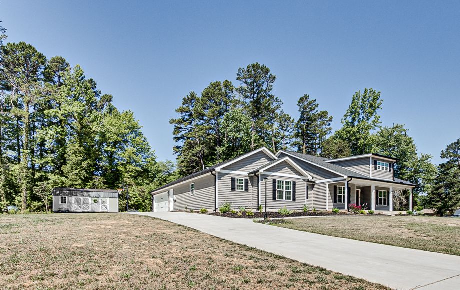 Image for AUCTION~Home Built in 2024~3/Bedrooms, 2.1/Bath One Level Home~Forest Oaks Country Club Community
