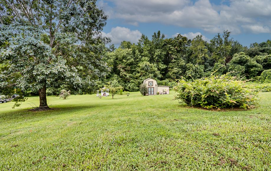Image for FOR SALE~4/BR, 2/BA on .92 AC in RANDLEMAN
