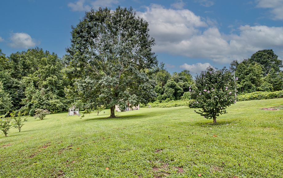Image for FOR SALE~4/BR, 2/BA on .92 AC in RANDLEMAN