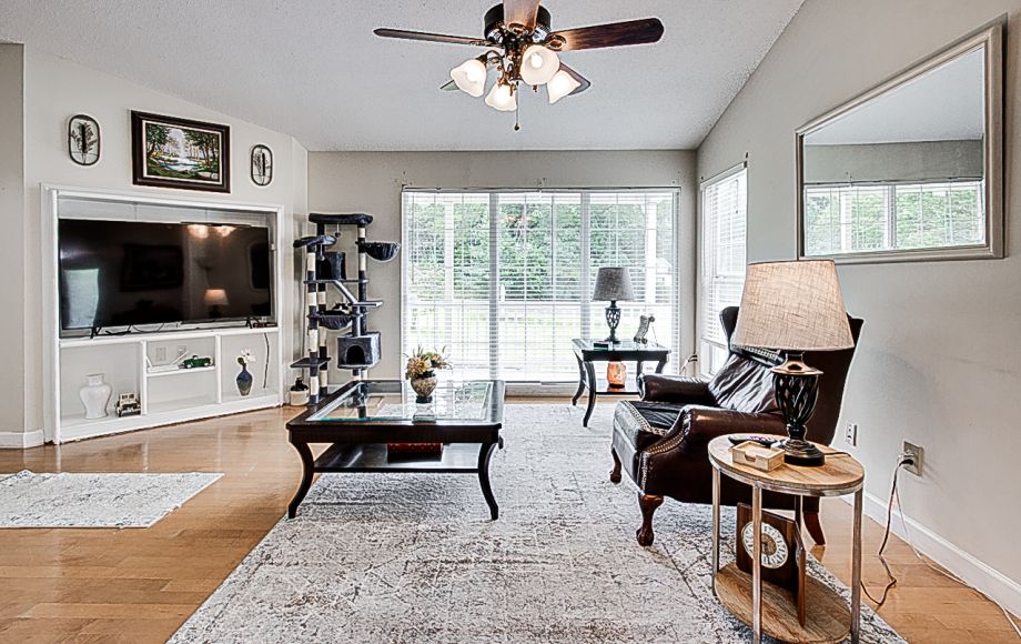 Image for FOR SALE~4/BR, 2/BA on .92 AC in RANDLEMAN