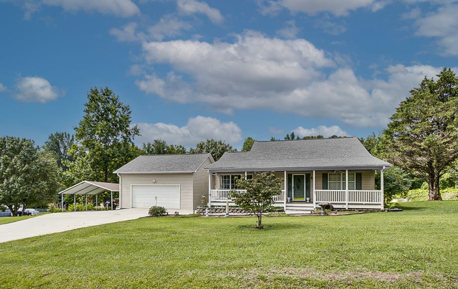Image for FOR SALE~4/BR, 2/BA on .92 AC in RANDLEMAN