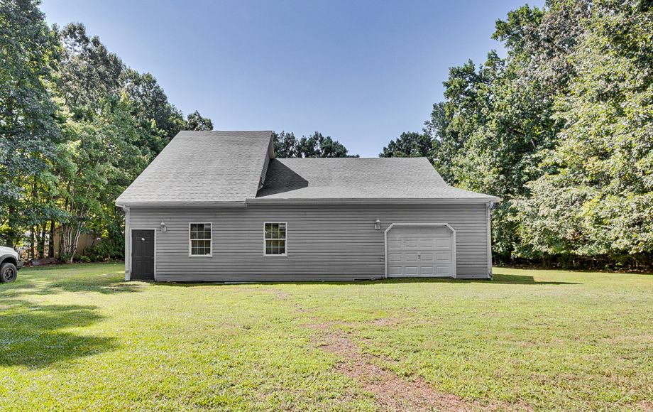 Image for FOR SALE~4/BR, 2/BA, OFFICE, POOL, 50x50 GARAGE in PLEASANT GARDEN