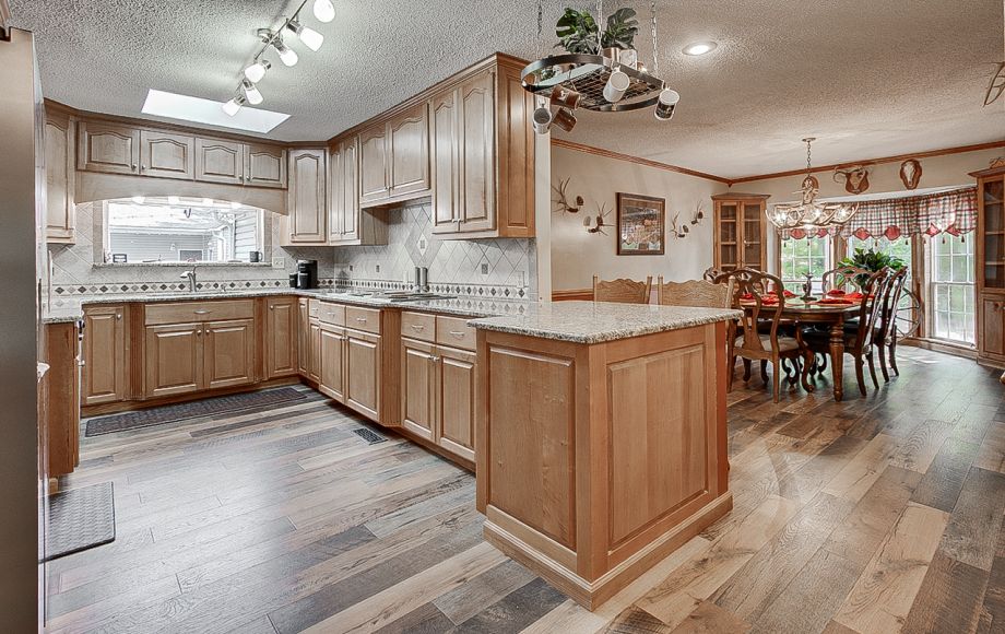 Image for FOR SALE~4/BR, 2/BA, OFFICE, POOL, 50x50 GARAGE in PLEASANT GARDEN