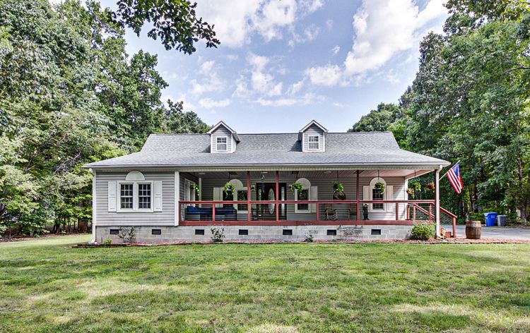 Image for FOR SALE~4/BR, 2/BA, OFFICE, POOL, 50x50 GARAGE in PLEASANT GARDEN