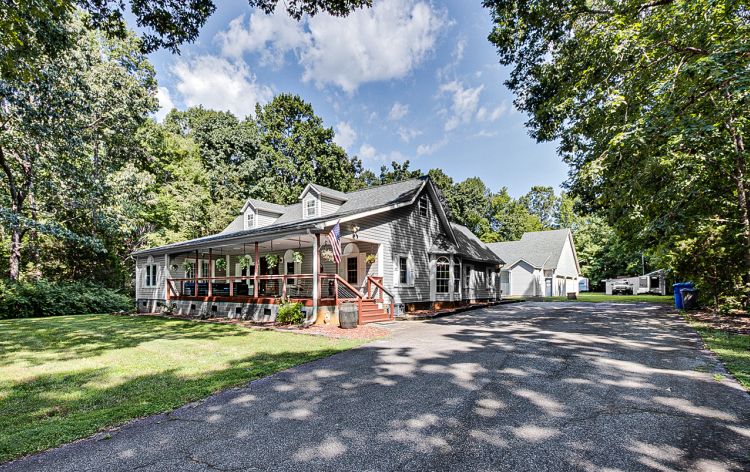 Image for FOR SALE~4/BR, 2/BA, OFFICE, POOL, 50x50 GARAGE in PLEASANT GARDEN