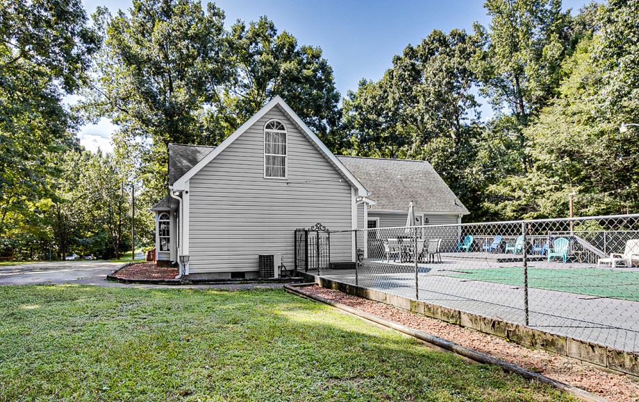 Image for FOR SALE~4/BR, 2/BA, OFFICE, POOL, 50x50 GARAGE in PLEASANT GARDEN