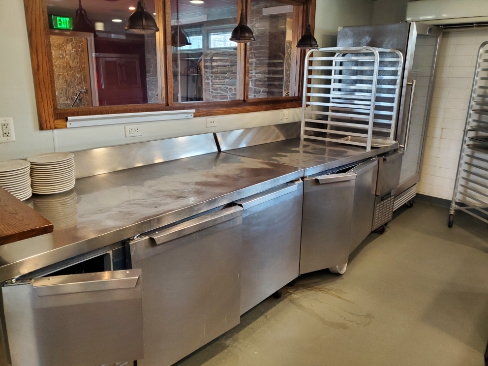 Image for Online Auction | Restaurant Equipment, Dining Furnishings & Light Fixtures