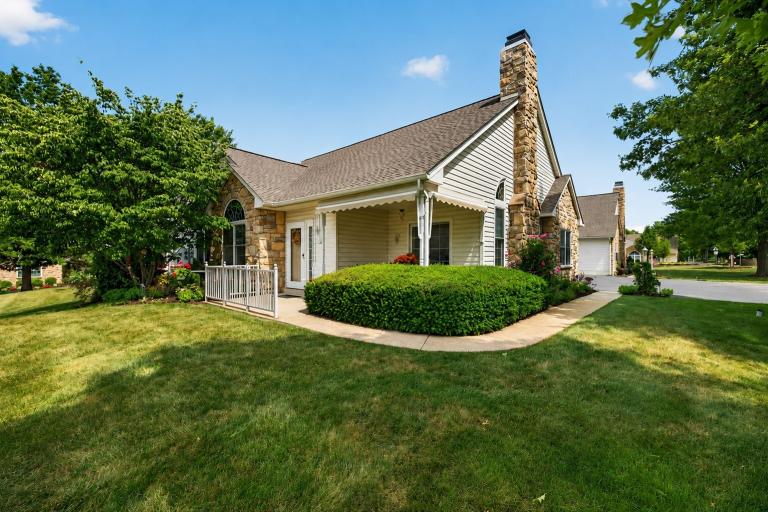 Image for Beautifully Maintained 2 Bedroom, 2 Bath Home Located in the Dersirable Lions Gate Community