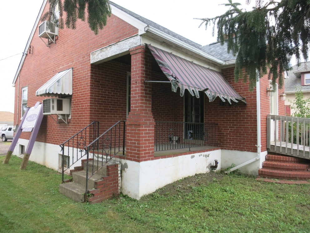 Image for Bank Owned 1,417 SF Single Family Rental, Professional Office or Service Shop, Pottstown,PA