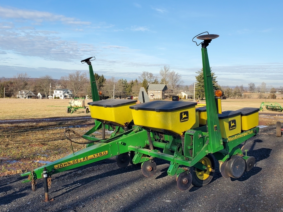 Image for Farm Equipment Liquidation Auction-JD Tractors, JD Implements, Hay Wagons, Grain Wagons & More!