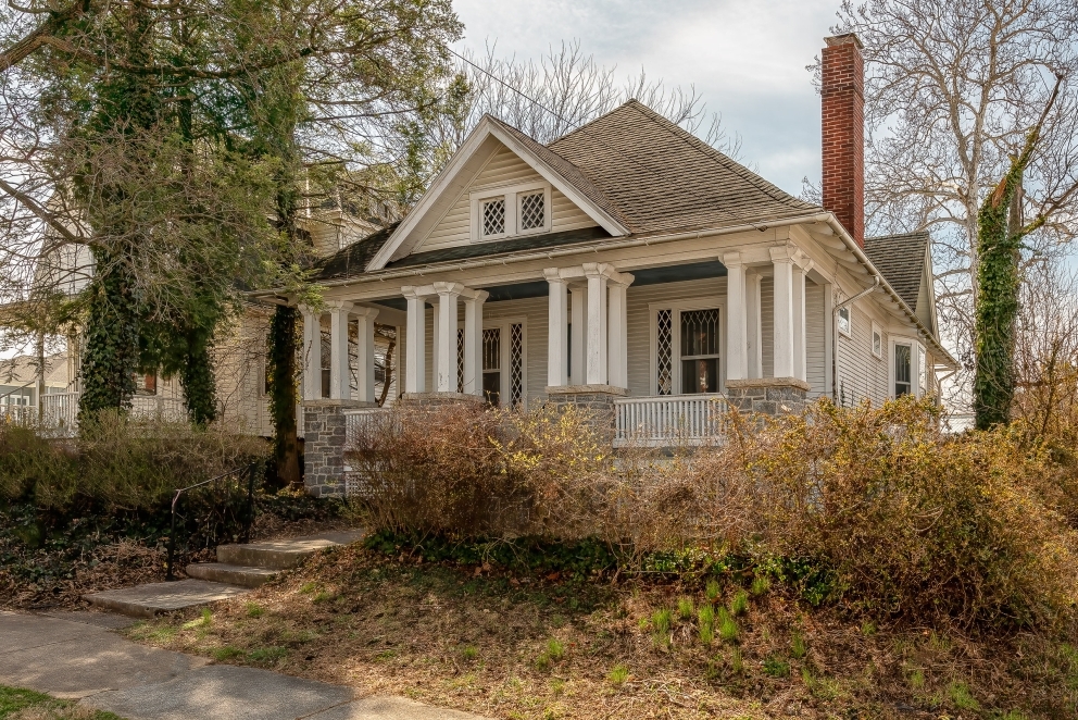 Image for 2 Bedroom,1 Bath Craftsman Style Home in Need of Some TLC!