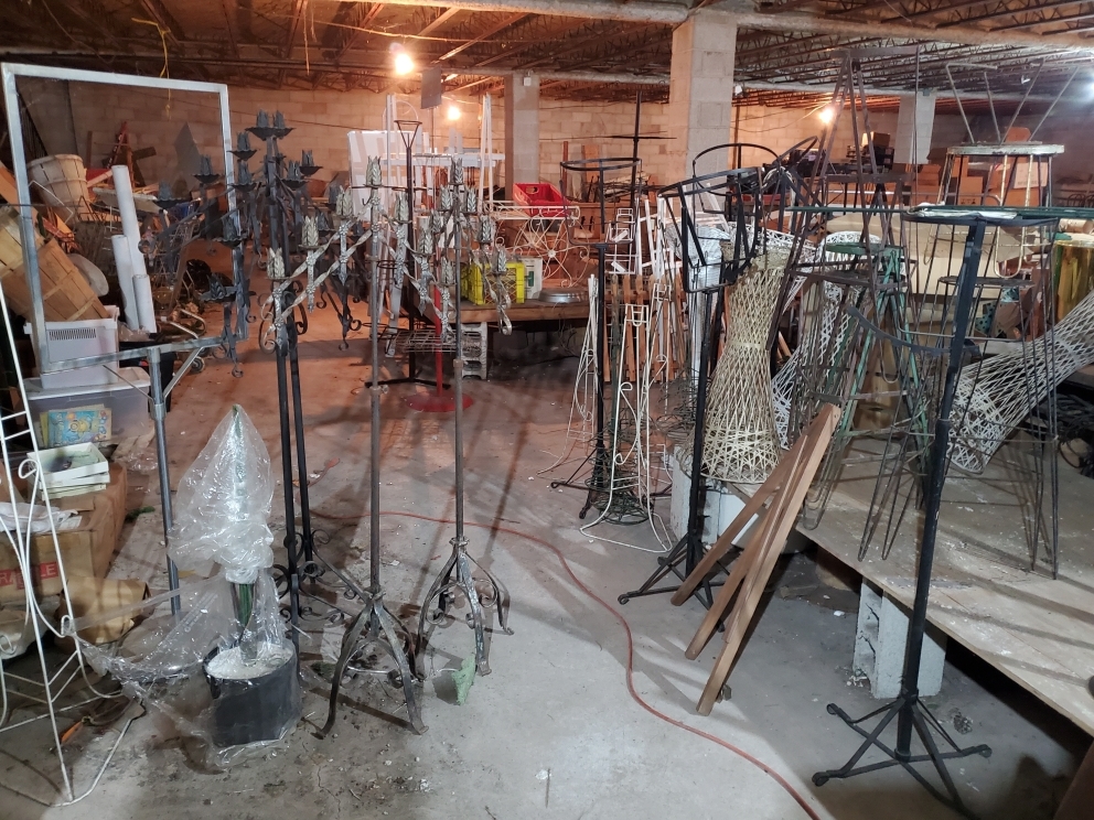 Frederick’s Flowers Liquidation Store Inventory, Displays, Antiques