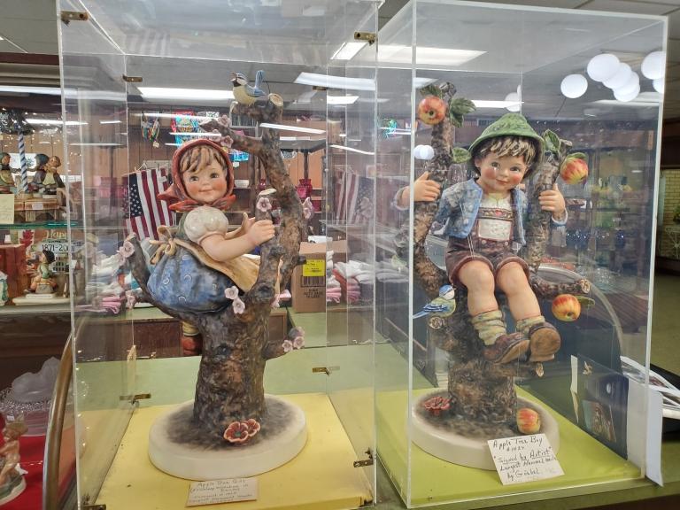 Image for Frederick’s Flowers Liquidation | Store Inventory, Displays, Antiques & Related Equipment & Tools